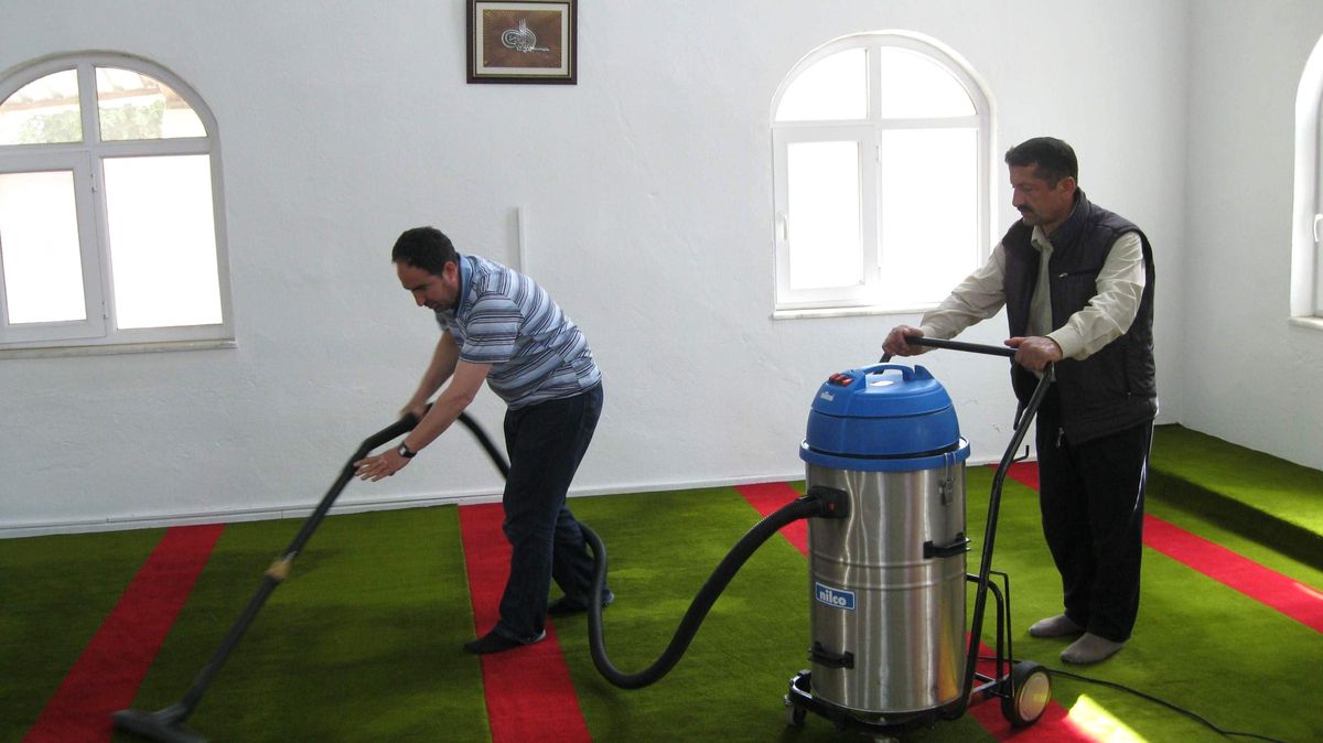 Cemevlerinde Hıdrellez Öncesi Temizlik
