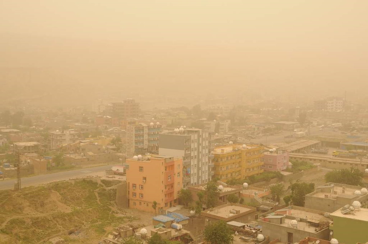 Cizre Toz Altında Kaldı