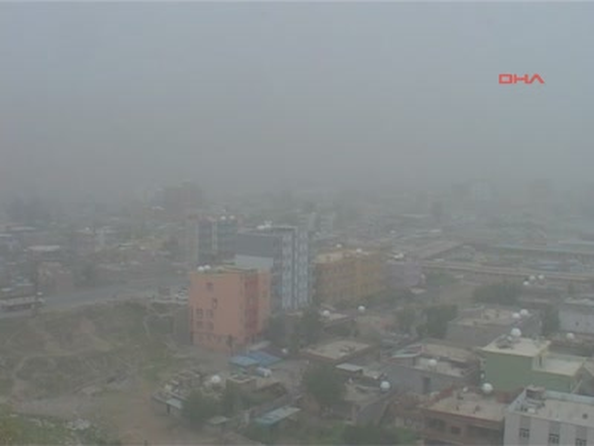 Cizre Toz Bulutu Altında