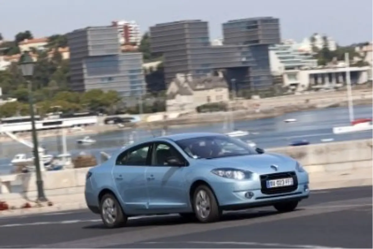 Fluence Z.E. Türkiye Yollarında