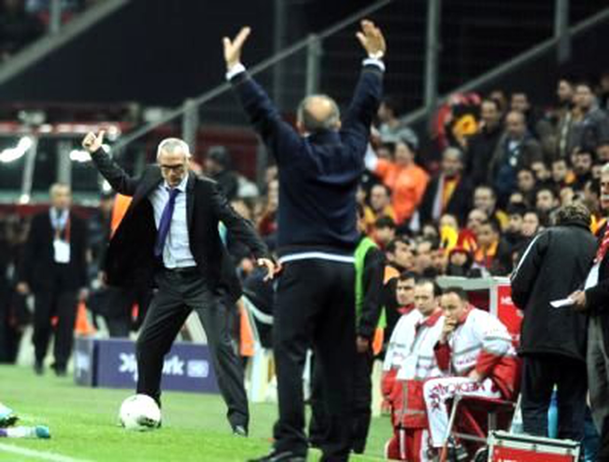 Galatasaray'dan İha Foto Muhabirine Ödül