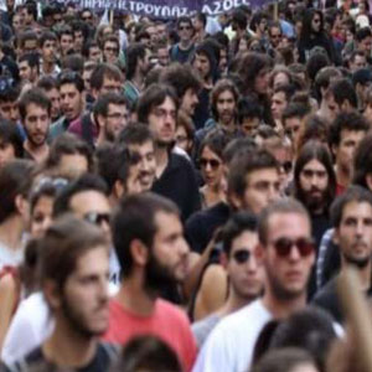 İspanya\'da Öğrenciler Üniversite Harçlarını Protesto