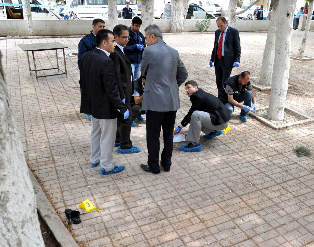 Kahvehane Bahçesinde Mayın Patladı: 1 Yaralı