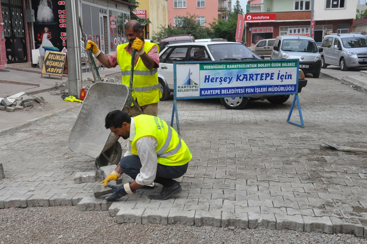 Kartepe\'de Parke Tamiratları Hız Kazandı
