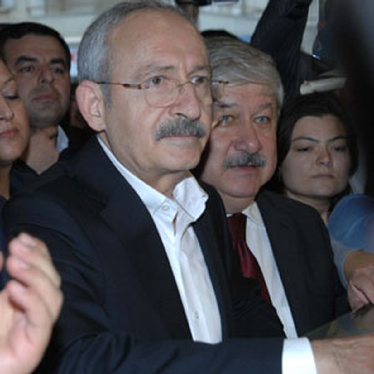 Kılıçdaroğlu, Antalya Büyükşehir Belediye Başkanı Akaydın ile Görüştü