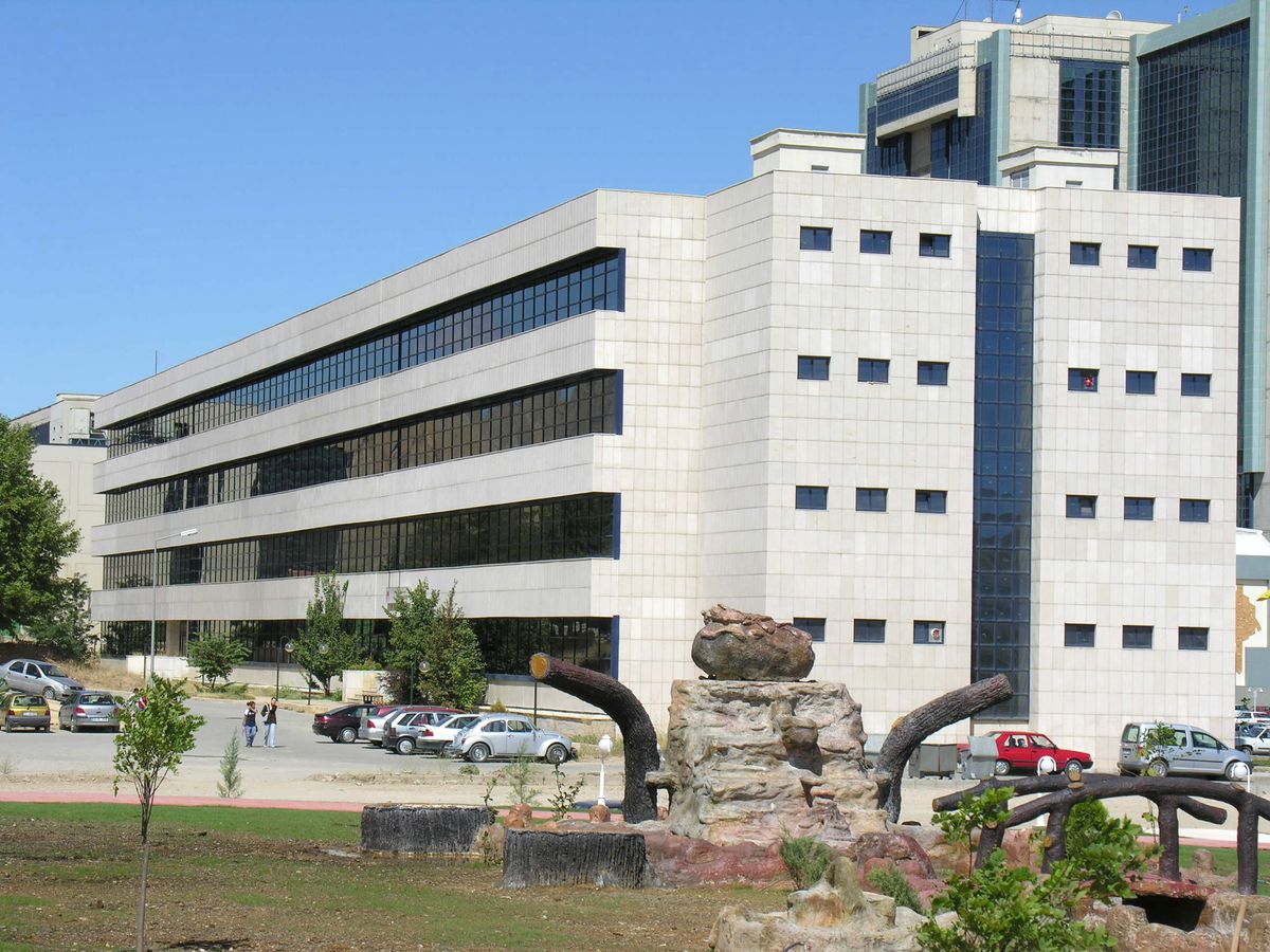 Malatya İ.ü Tıp Fakültesi\'ne Türkçe Tıp Programı Açıldı