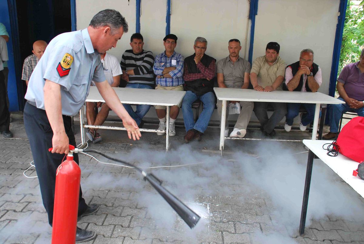 Marmaris'te Teknecilere Yangın Söndürme Eğitimi