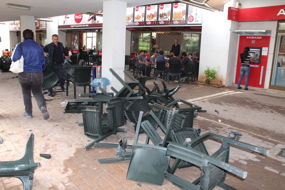 Mersin Üniversitesi'nde Gerginlik