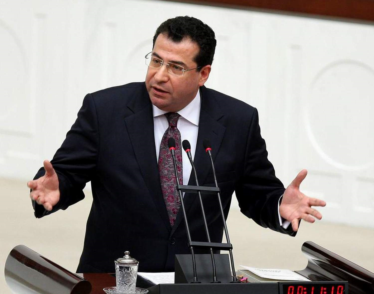 MHP'li Vekil Süt Dağıtımını Meclis Gündemine Taşıdı
