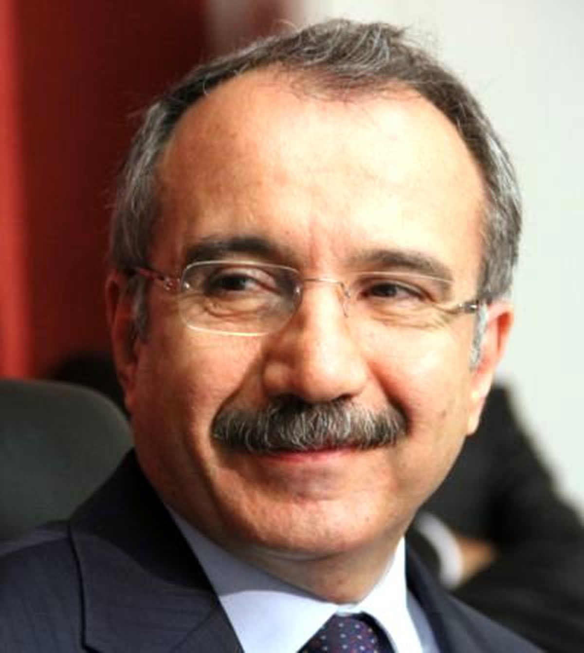 Milli Eğitim Bakanı Dinçer."Bizim Hastanelerde Tedavi Gören ve Zehirlenme Belirtisiyle Hastanelerde...