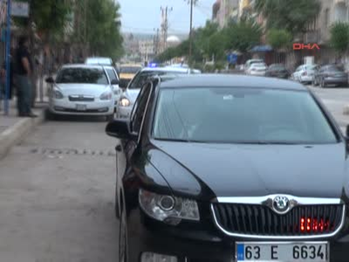 Şanlıurfa\'da Kahvede Huzur Toplantısı Ali Leylakşanlıurfa, ? Şanlıurfa\'da, Polis ile Halk...