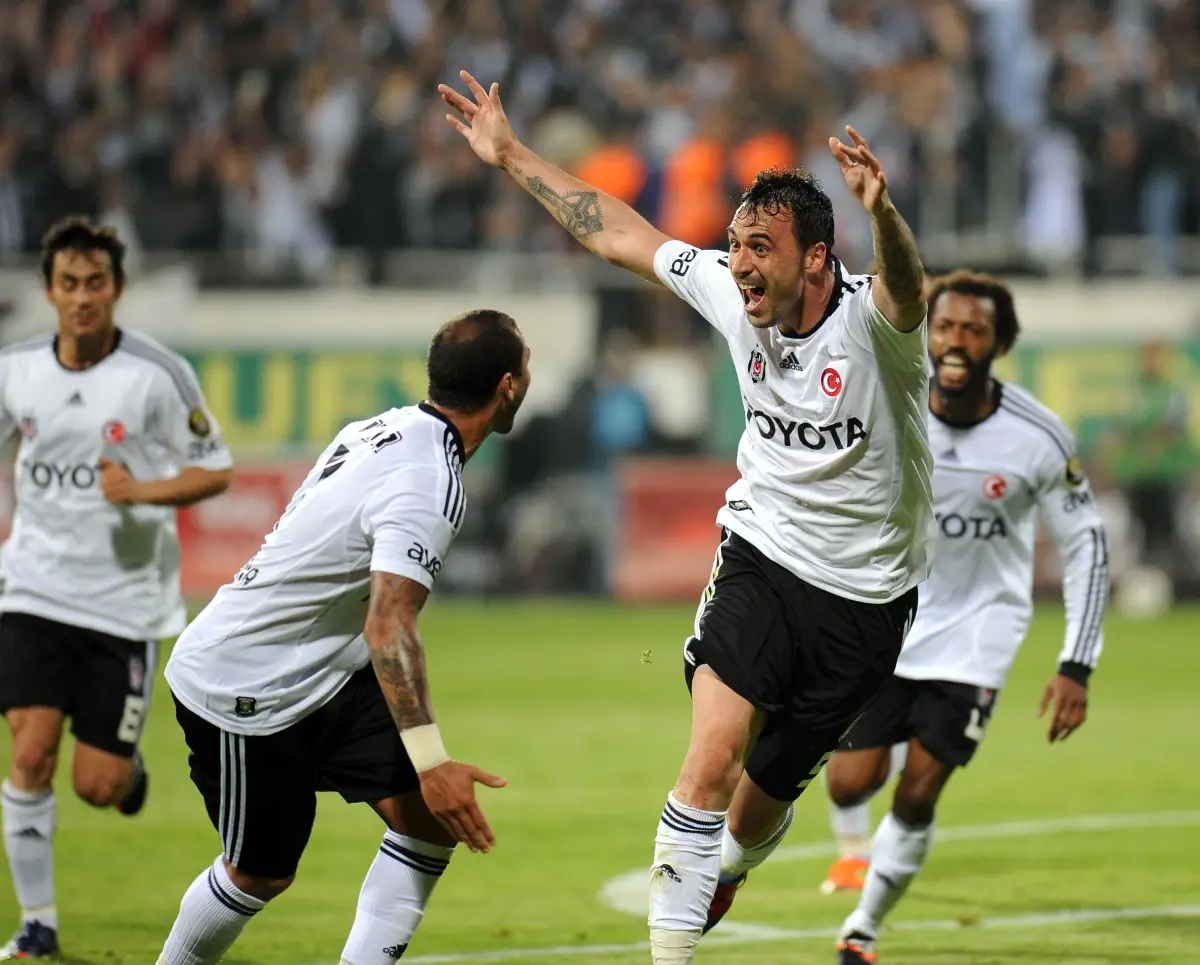 Dişi Kartallardan Tam Destek