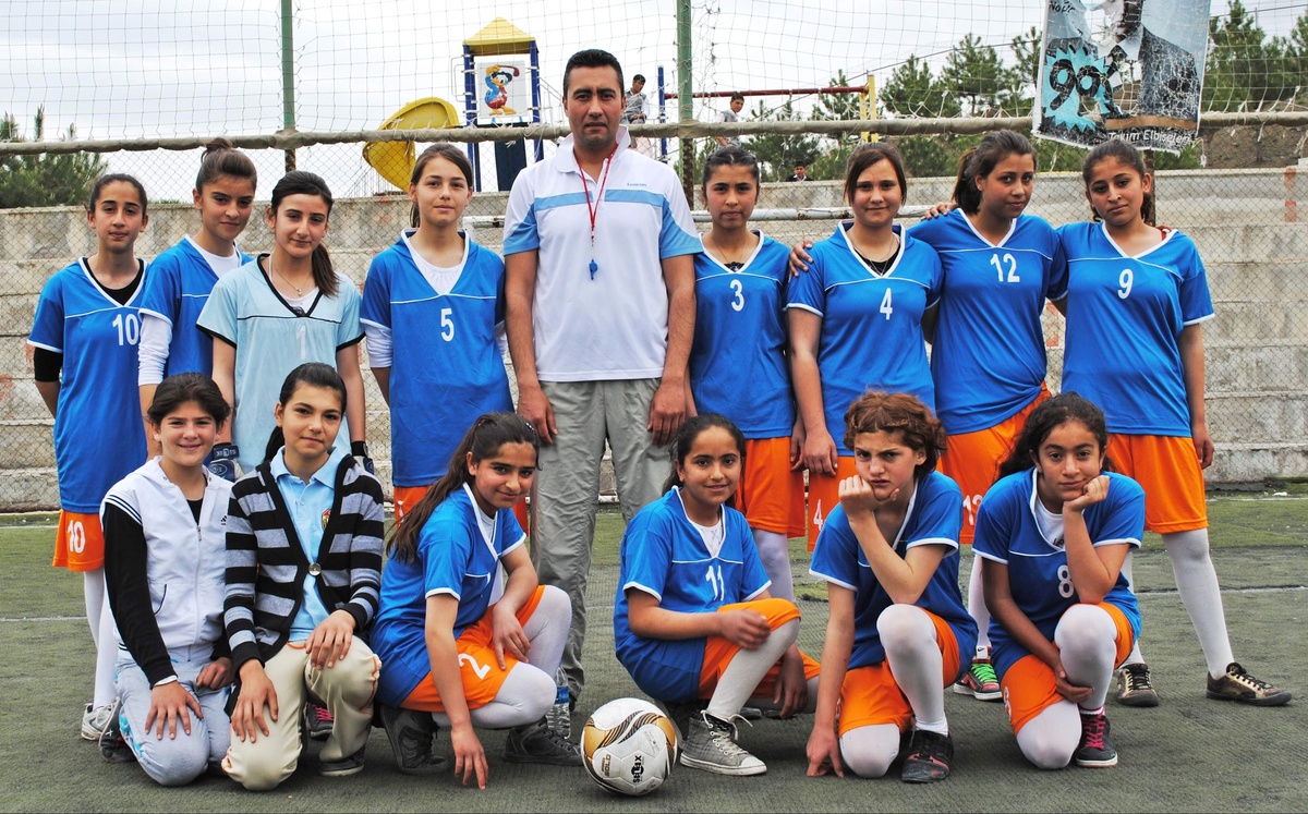 Sungurluda Yıldız Kızlar Futbol Turnuvası Başladı