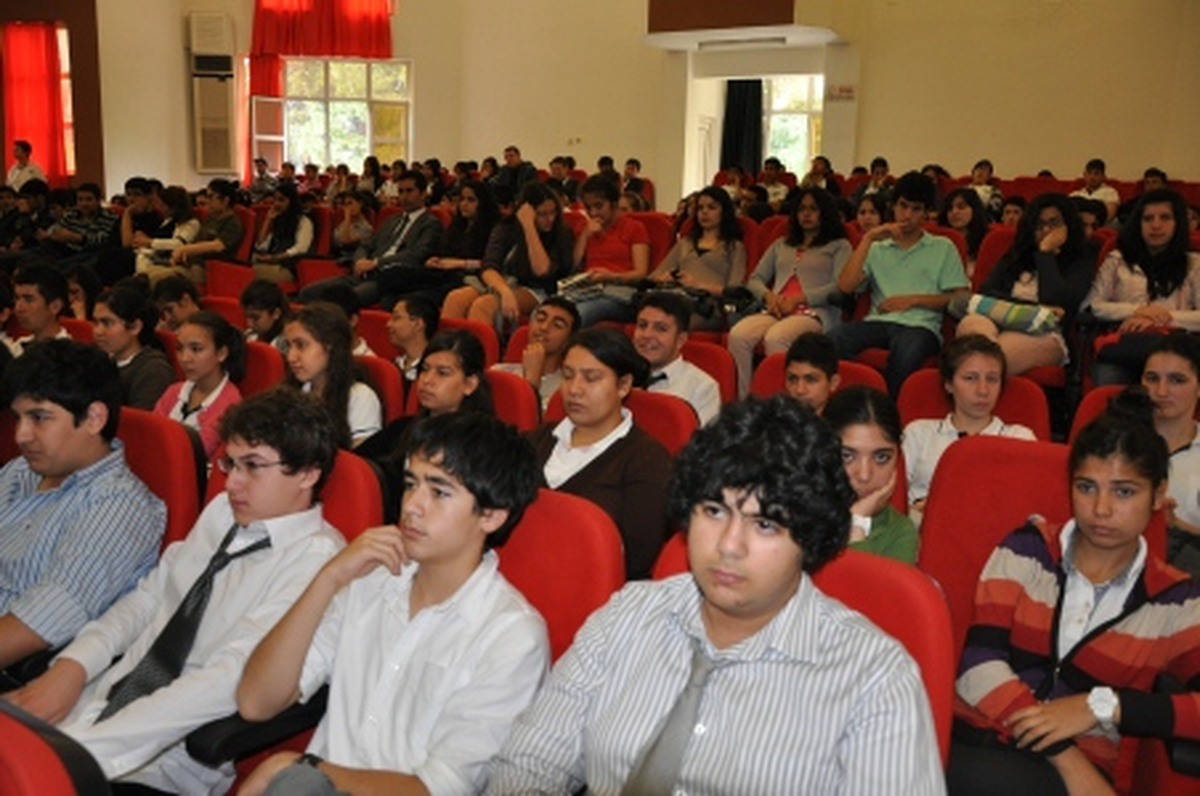 Tarsus Okullararası 10. İlyas Avcı Tiyatro Şenliği Başladı
