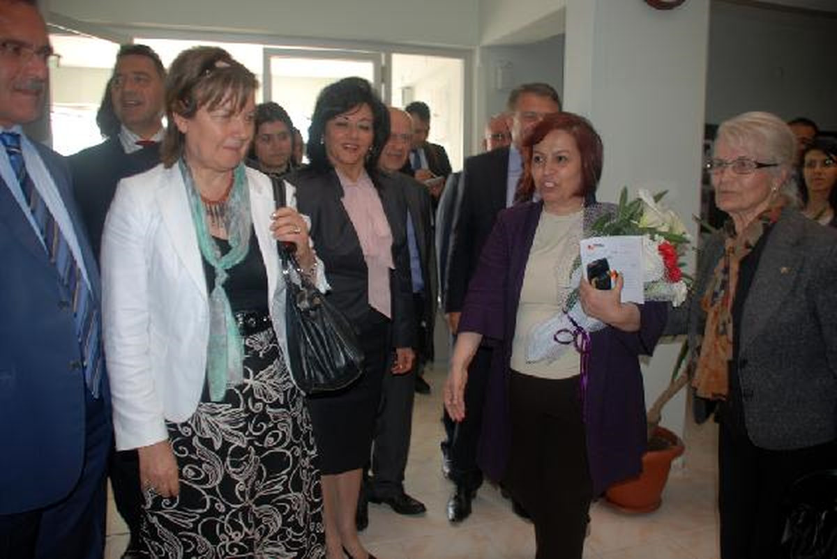 TBMM Üstün Yetenekli Çocukları Araştırma Komisyonu Üyeleri Yalova'da Türkü Söyledi