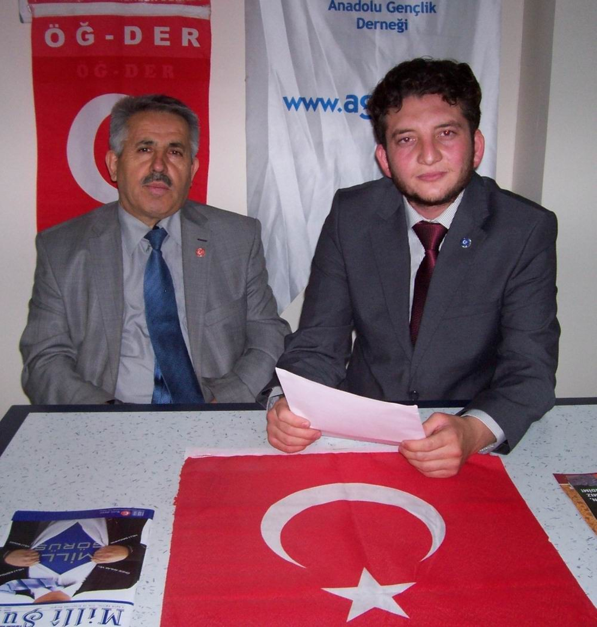 Agd ve Şuurlu Öğretmenler Derneği'nden Vali Balkanlıoğlu'na Destek