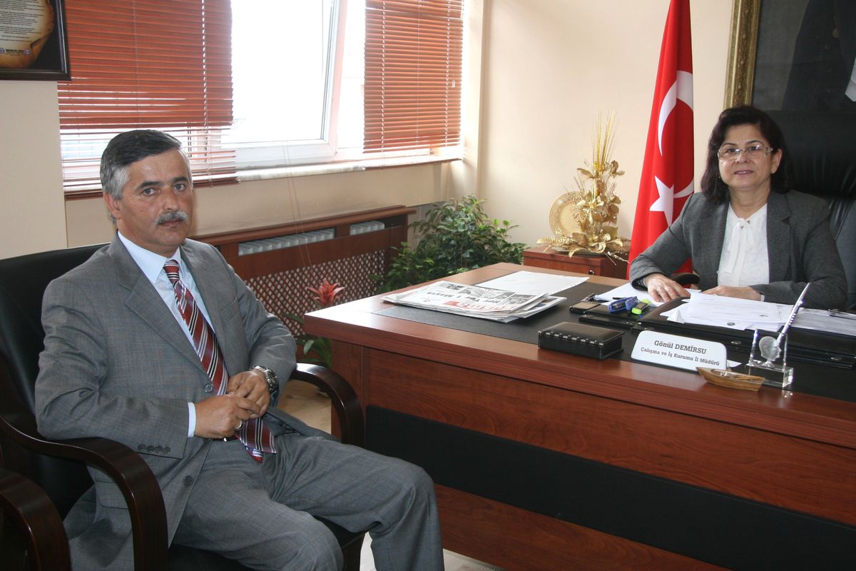 Başkan Uzun\'dan Çalışma ve İş-Kur Müdürü Demirsu\'dan İşçi Talebi