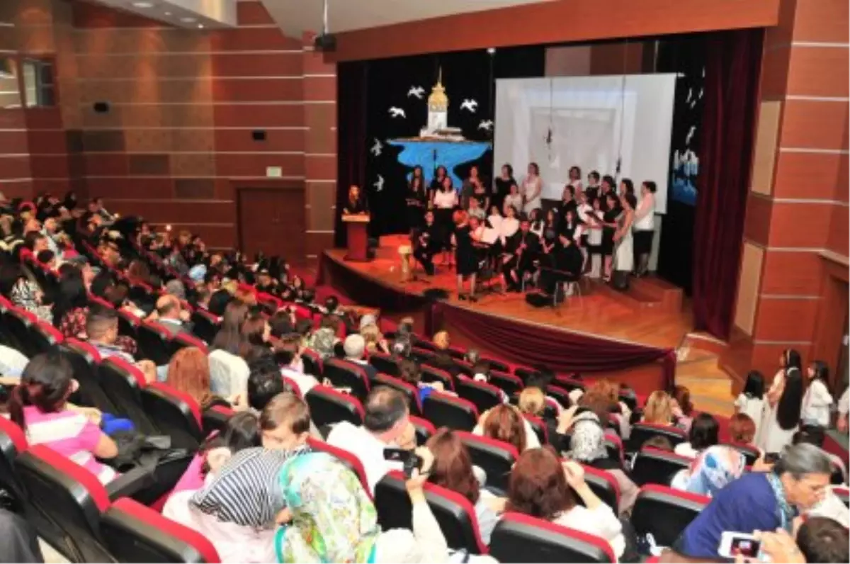 Beylikdüzü\'nde Öğrencilerden Nostalji Rüzgarı
