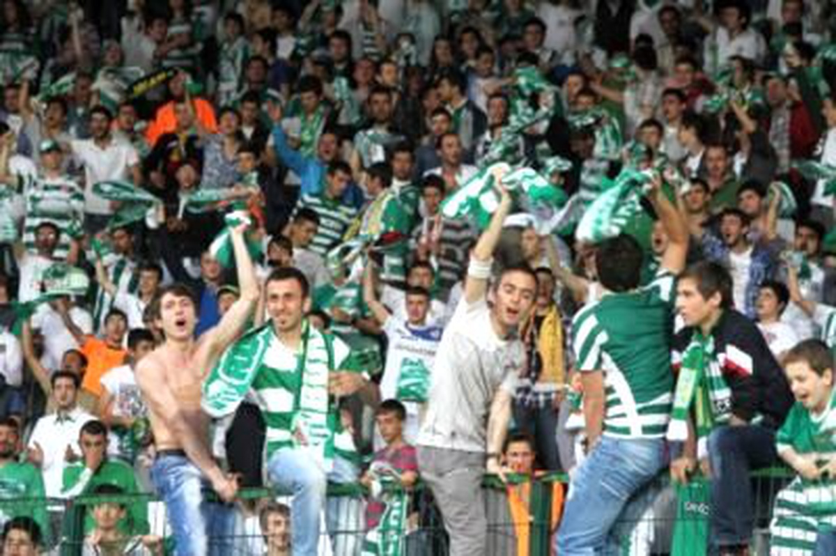 Bursaspor Taraftarı Tff\'ye Tepki İçin Cacık Dağıtacak