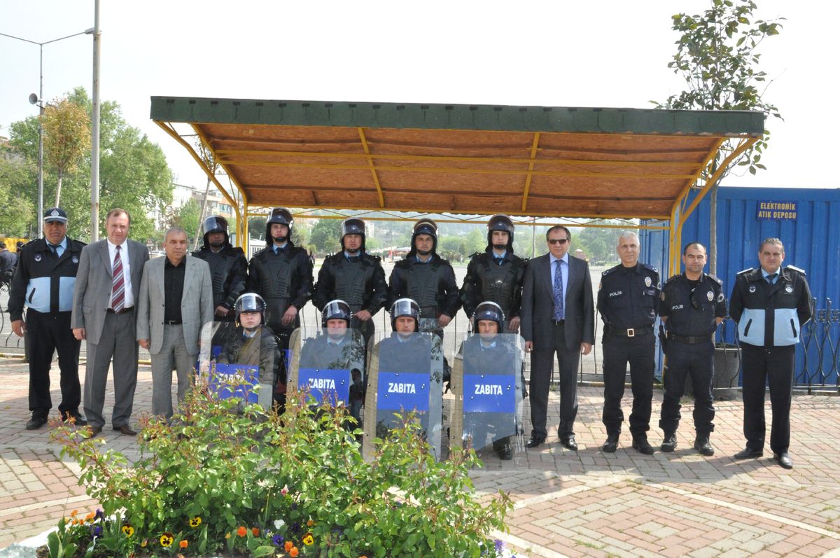 Çevik Kuvvetten Zabıtaya Uygulamalı Eğitim