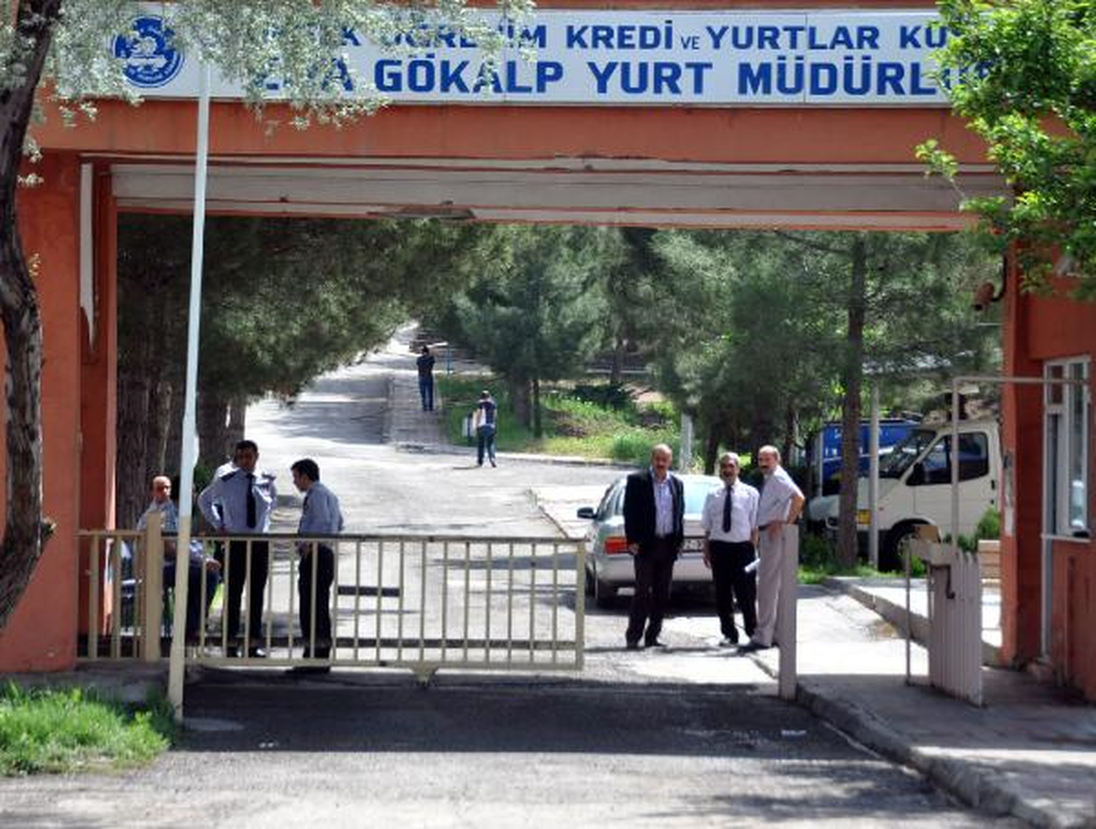 Dicle Üniversitesi\'nde Bomba Patladı