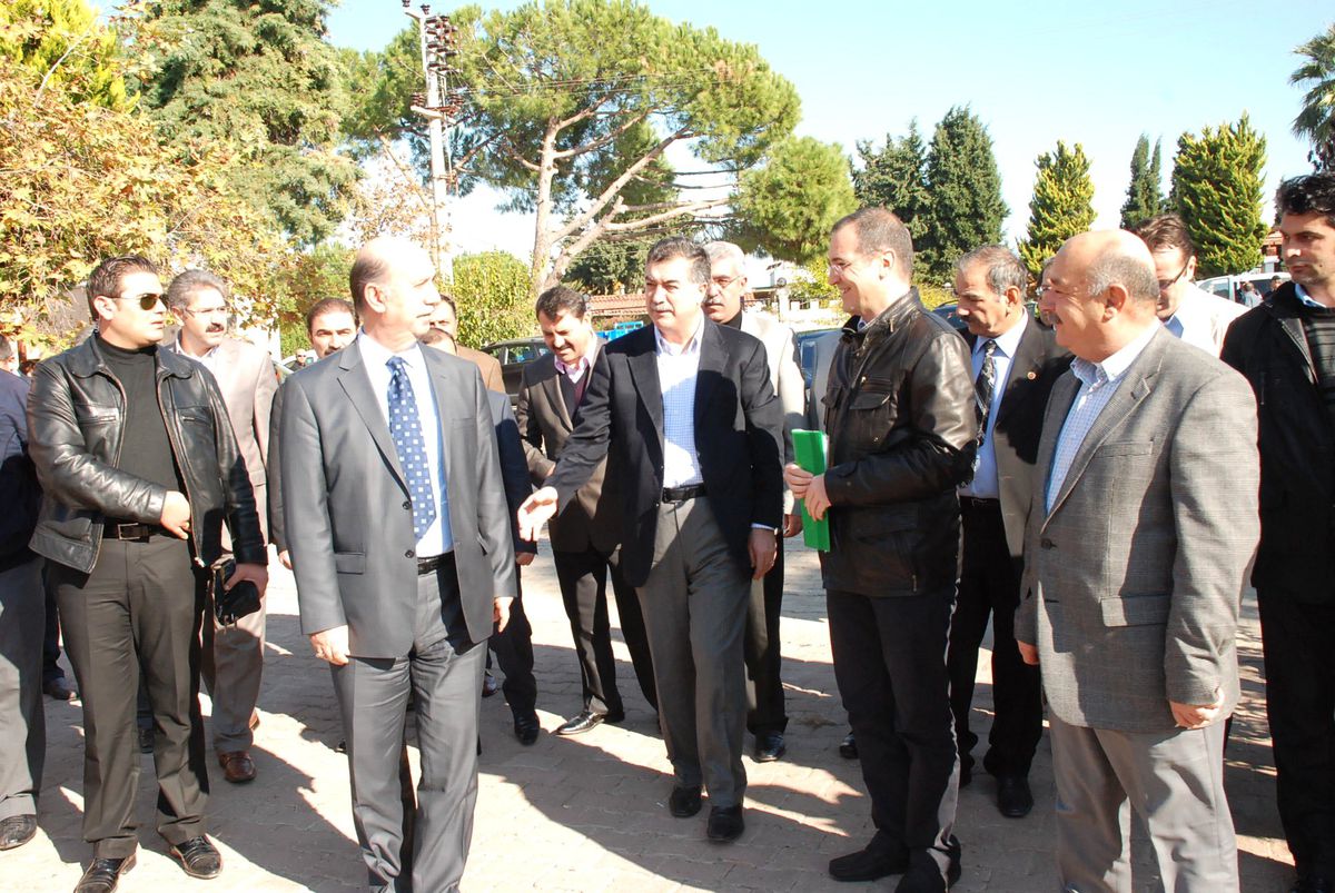 Didim\'de Barınan Depremzedelerin Yarısı Memleketlerine Geri Döndü