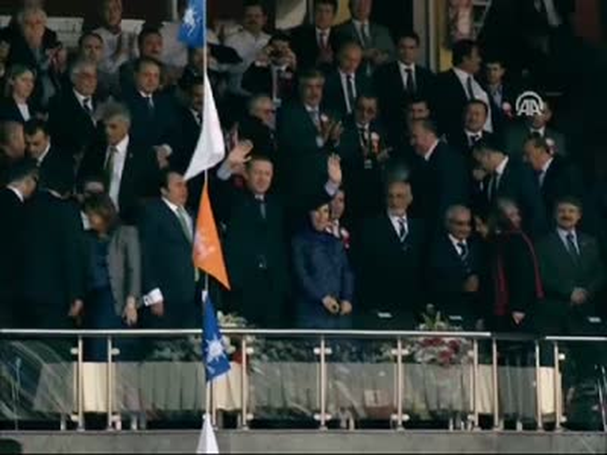 Erdoğan\'dan Tiyatro Açıklaması