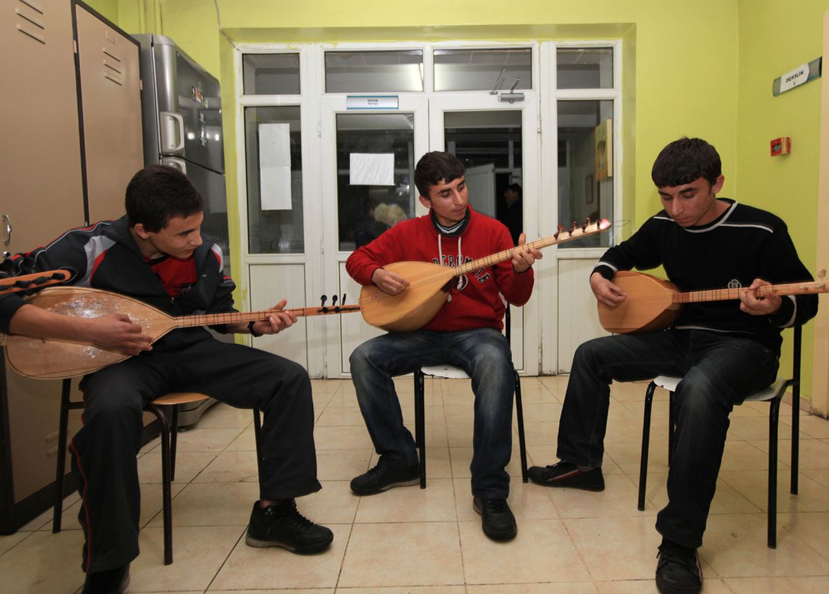 Gaziantep\'te \'Mutlu Yarınlar İçin El Ele\' Projesi
