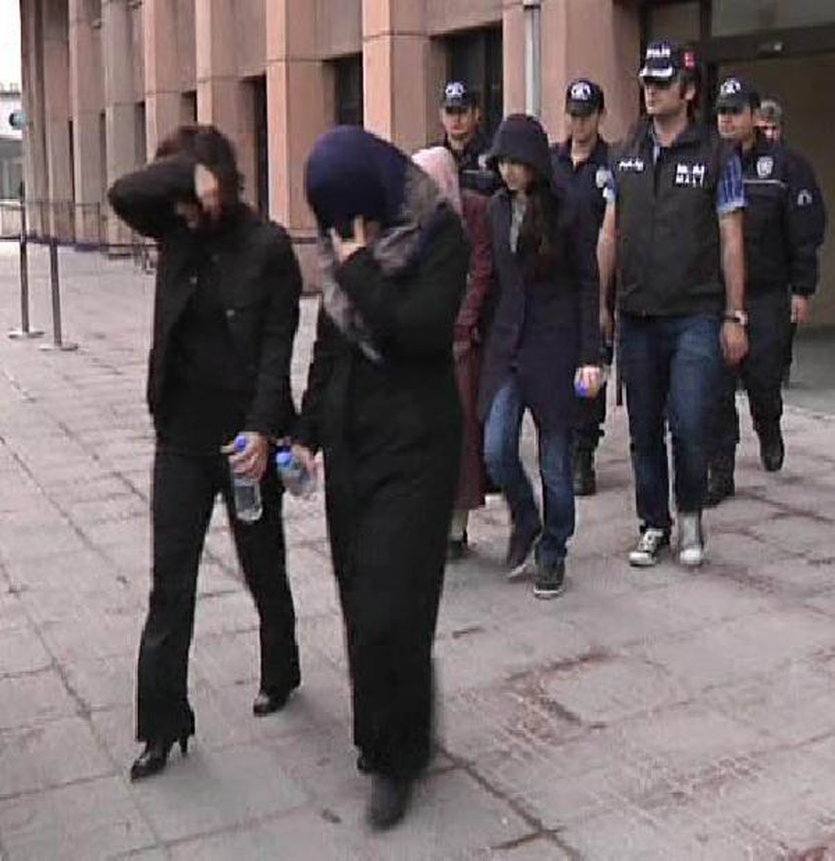 Hayali İhracat Şebekesinden İşini Gören Devlet Memuruna Hayat Kadını