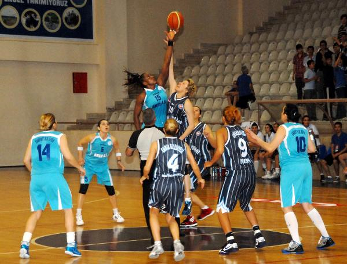 Kadınlar Basketbol 2\'nci Ligi\'nde Final Heyecanı