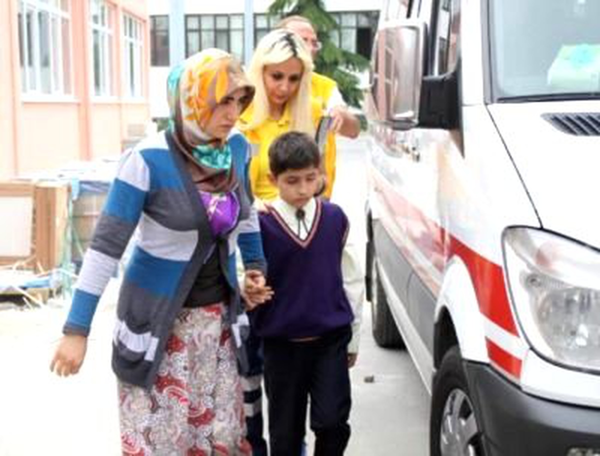 Kadirli\'de Süt İçen 25 Öğrenci Rahatsızlanarak Hastaneye Kaldırıldı