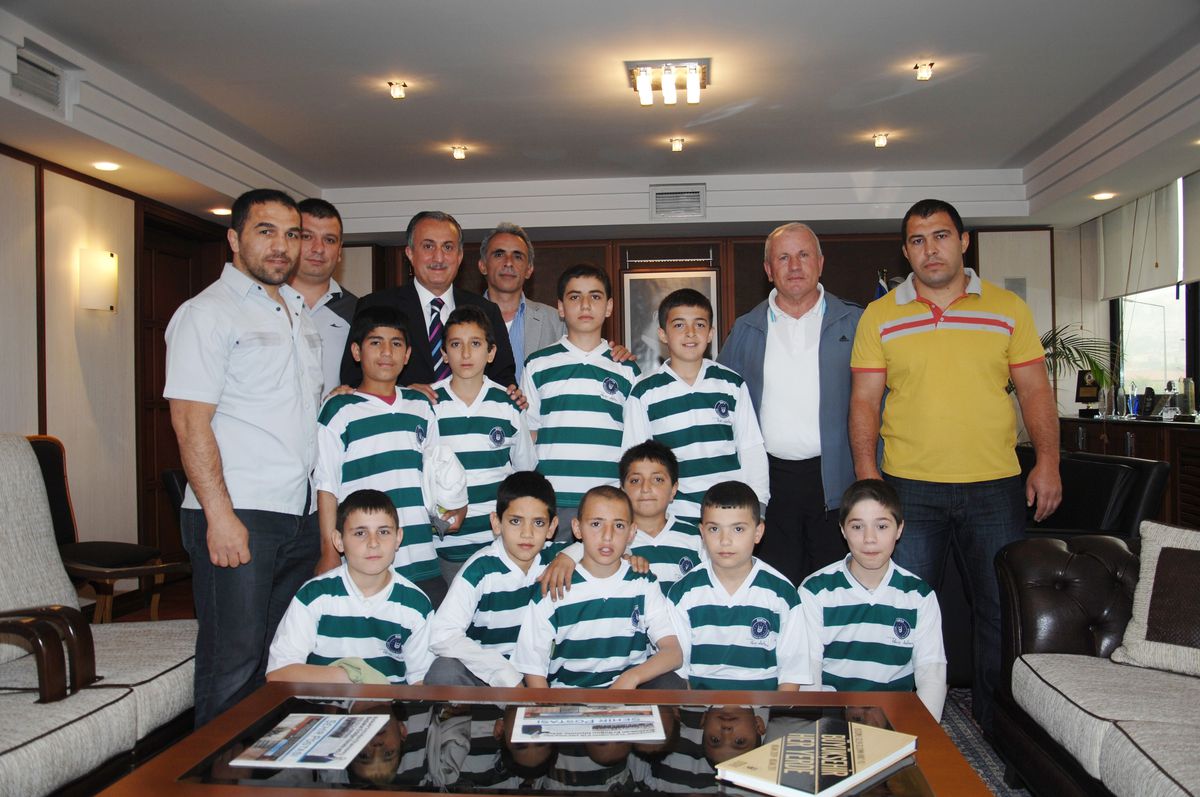 Karadağ\'dan Küçük Güreşcilere Nasihat
