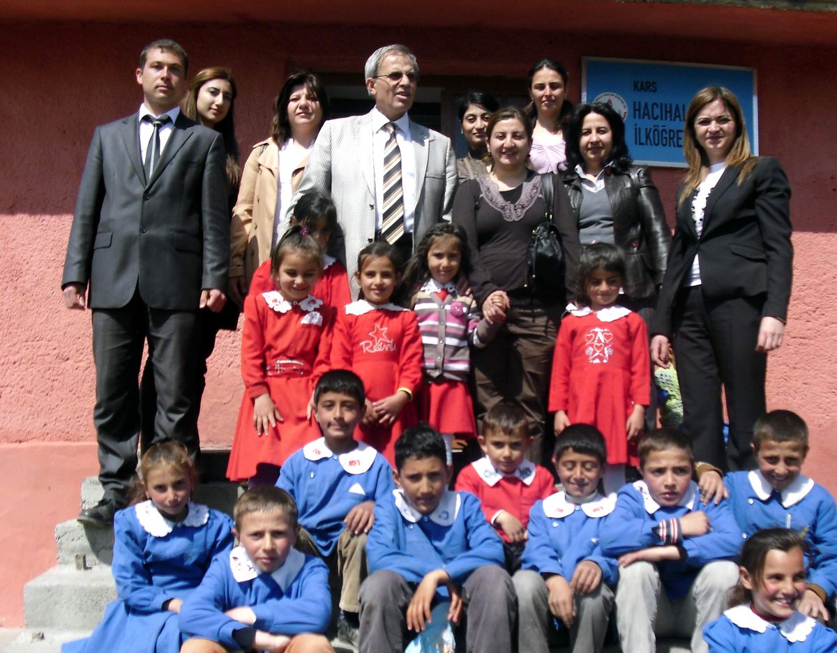 Kars\'ta Öğrencilerden Anlamlı Yardım