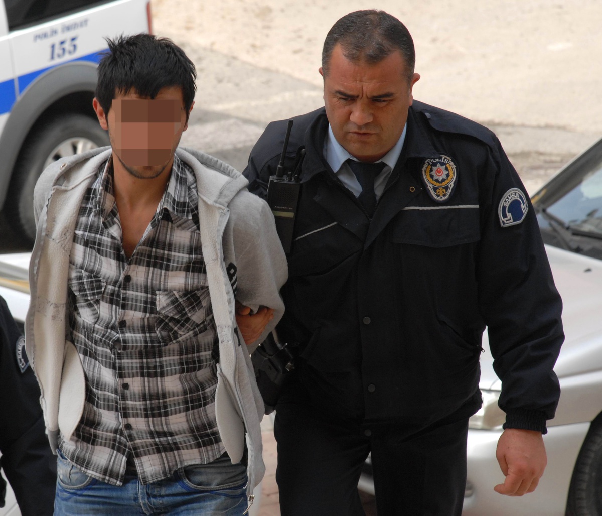 Polise Saldırı Şüphelisi Gözaltına Alındı