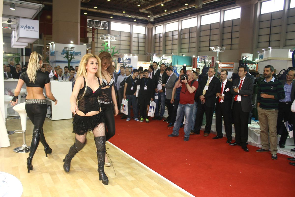 Rehau'dan 'Aranızdan Su Sızmasın' Kampanyası