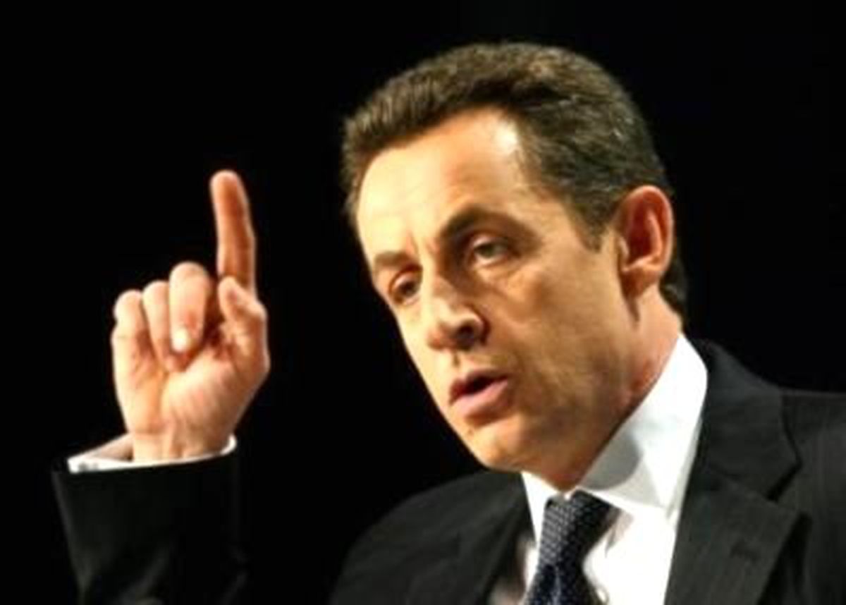 Sarkozy, Son Seçim Mitingini Düzenledi