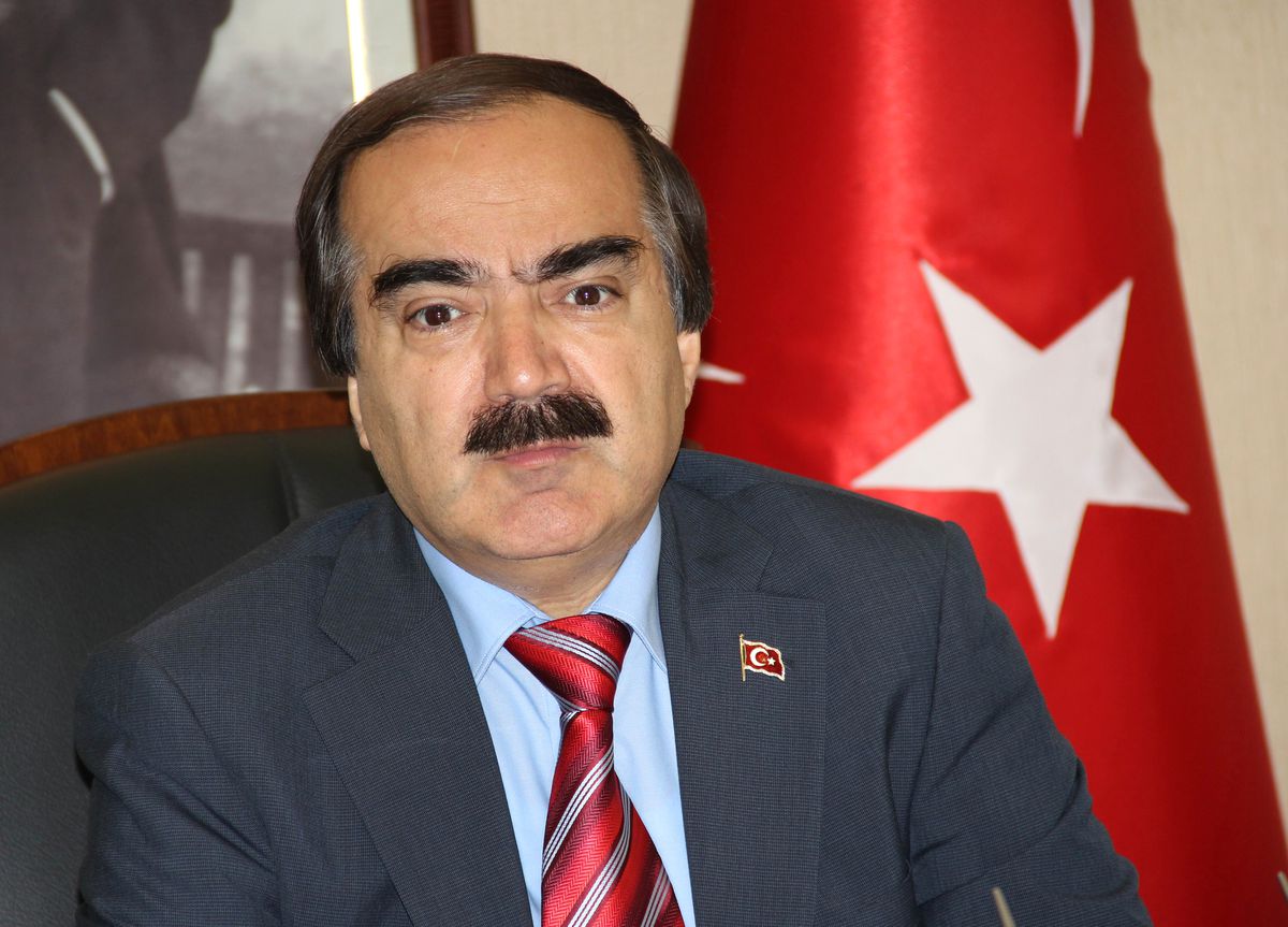 Vali Coş: "Zehirlenme İddiası Terör Örgütü Propagandası Fırsatına Dönüştü"