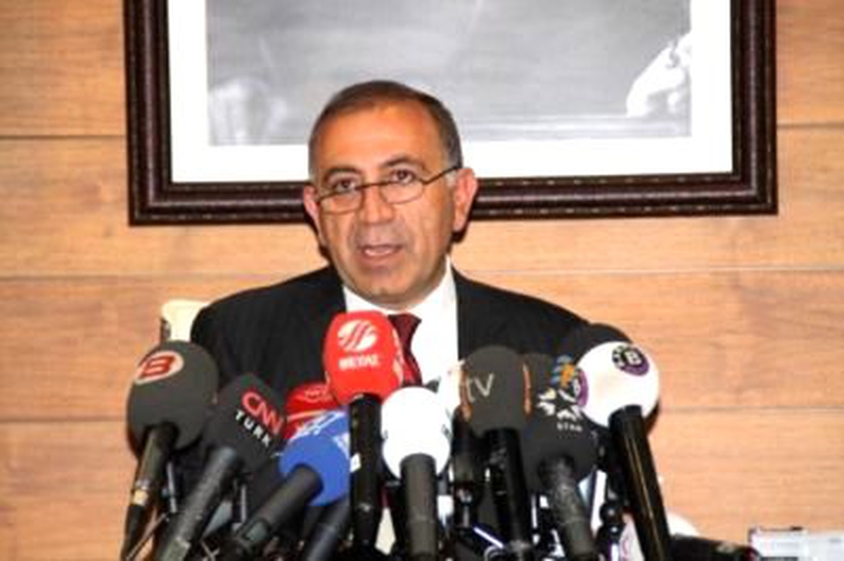 CHP Milletvekili Tekin: "Ben Uygulamanın Karşısındayım, Kişilerin Değil"