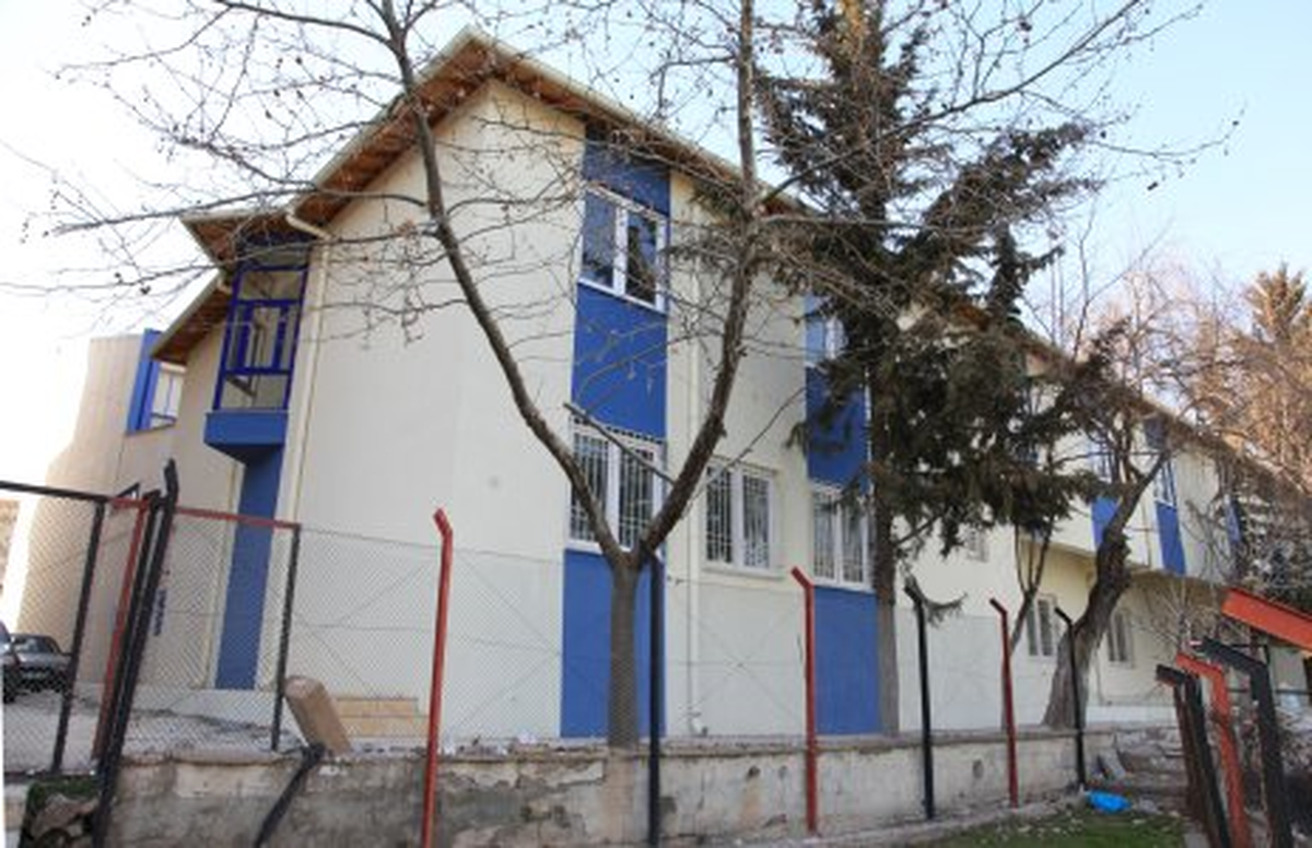 Dev Adamlara Modern Tesis