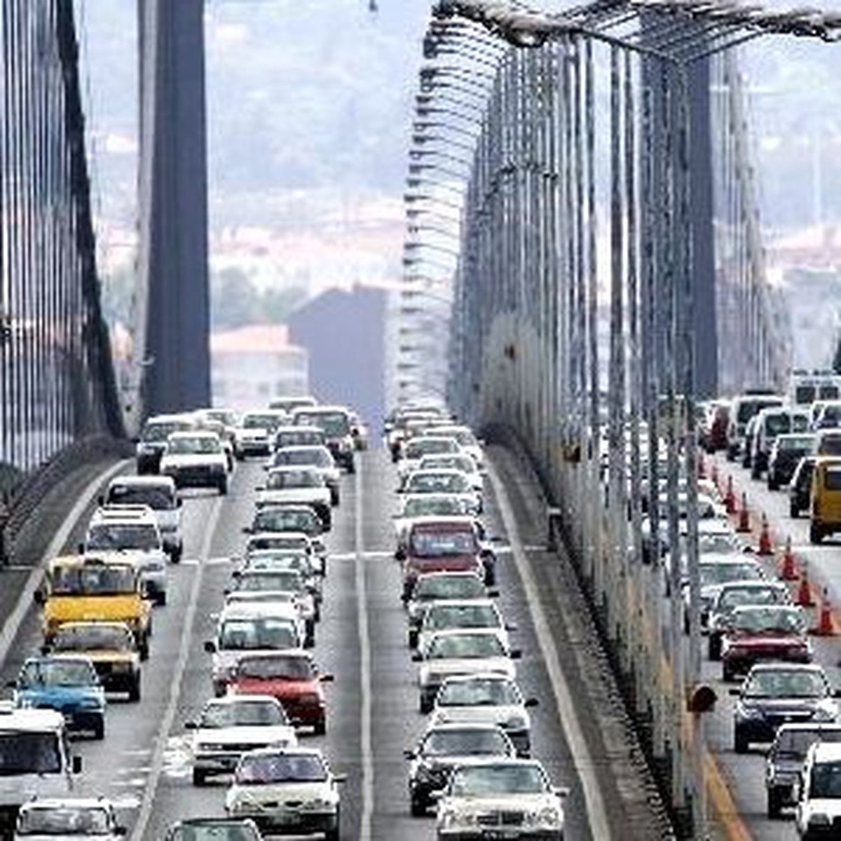 İstanbul\'da Pazar Günü Bazı Yollar Trafiğe Kapatılacak