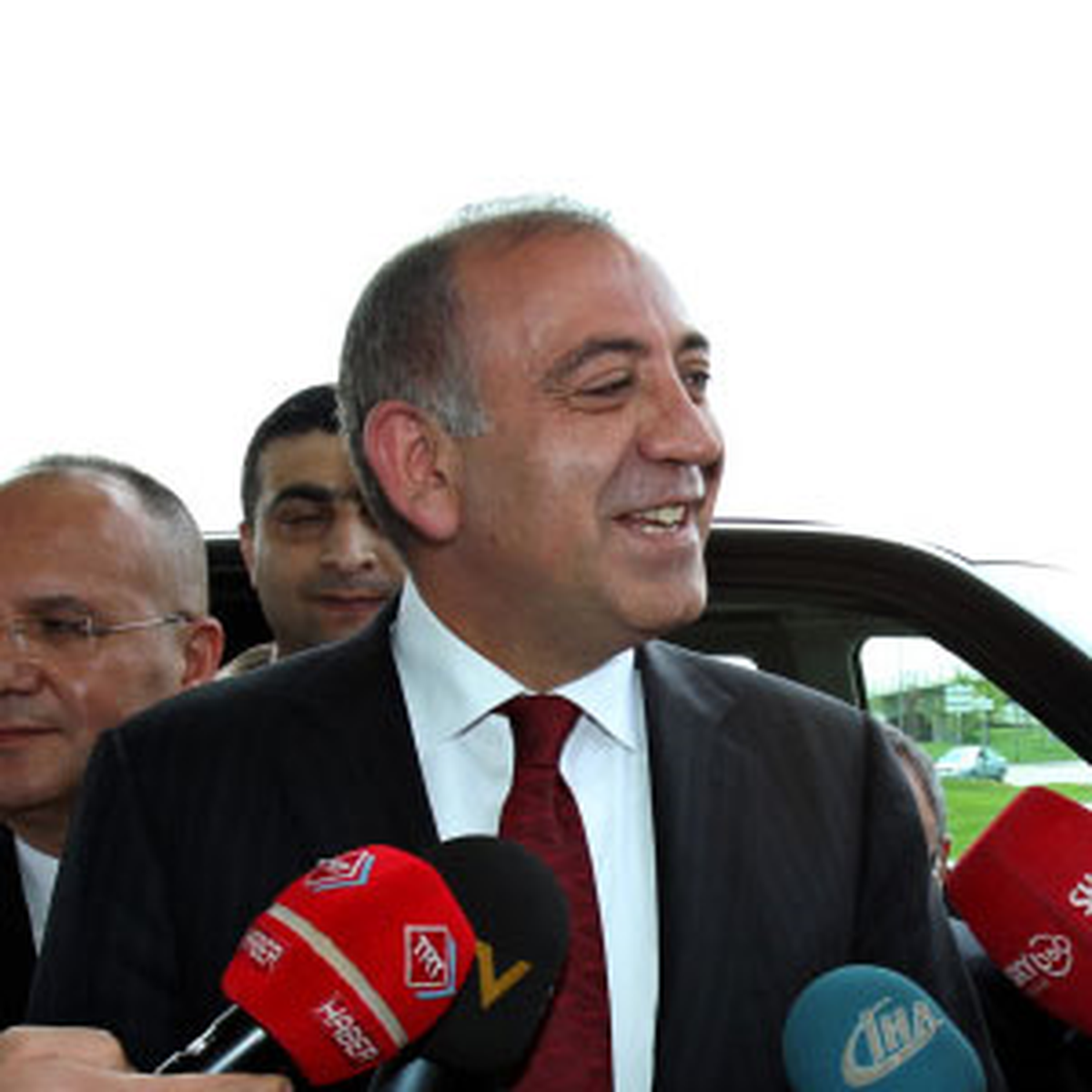 Neden İstifa Ettiğini Açıkladı