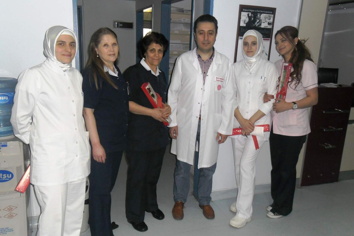 Özel İmperial Hastanesi\'nde Ebeler Günü Kutlaması