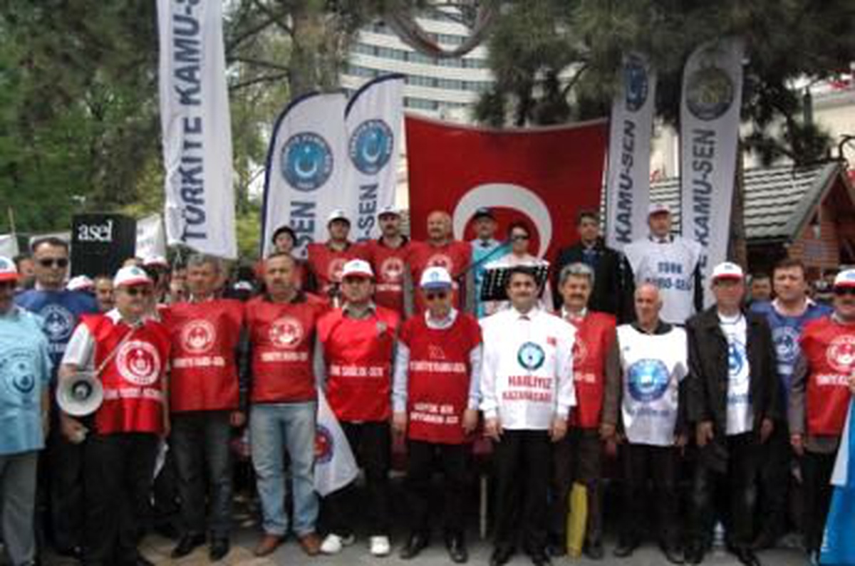 Türk Kamu-Sen Kayseri'de Zam Duasına Çıktı