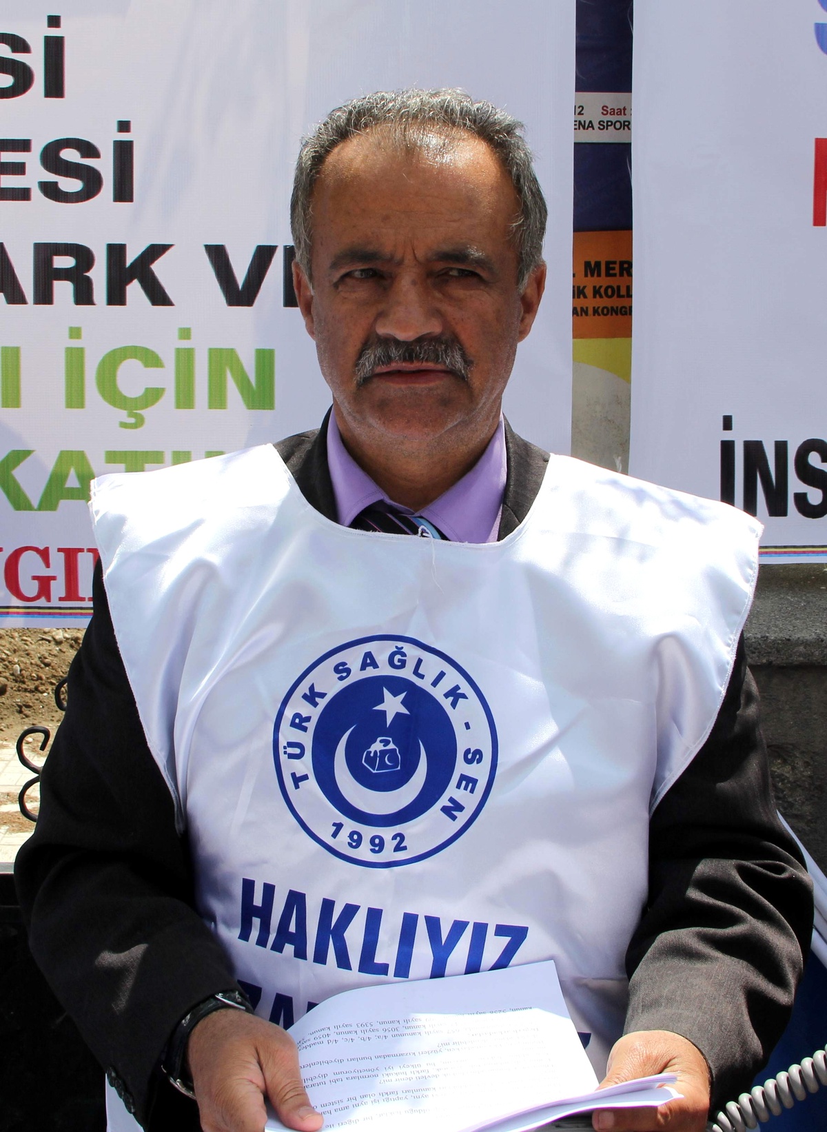 Türkiye Kamu-Sen Van İl Temsilciliği'nden İmza Kampanyası