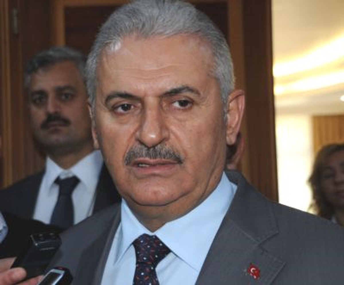 Ulaştırma, Haberleşme ve Denizcilik Bakanı Yıldırım İzmir\'de "Yol Yapabilirsiniz, Havaalanı,...