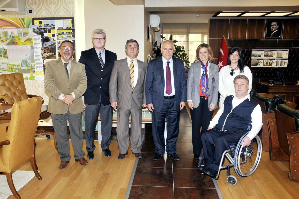 Yenimahalle ve Rotary Kulübü El Ele