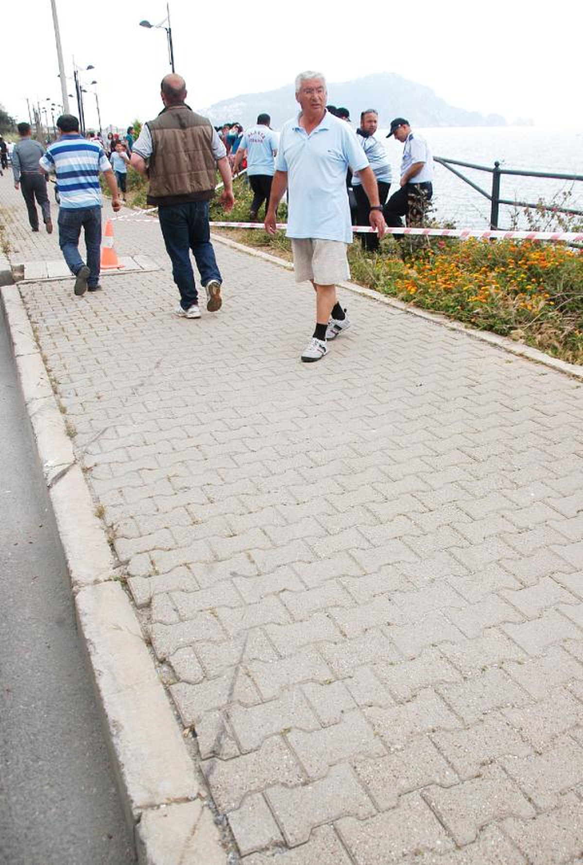 Alanya'da Otomobil Kayalıklara Uçtu: 1 Ölü