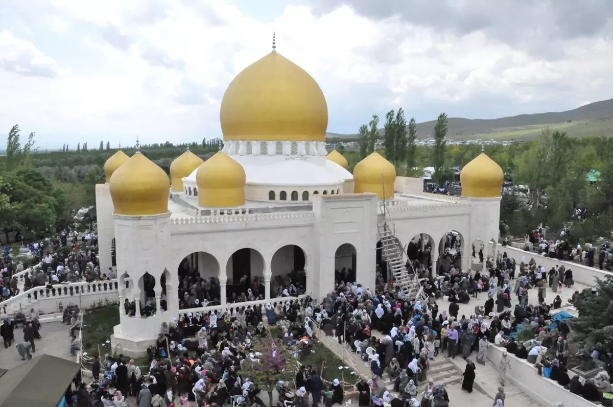 Ali Kara Efendi İçin Mevlid-İ Şerif Okutuldu