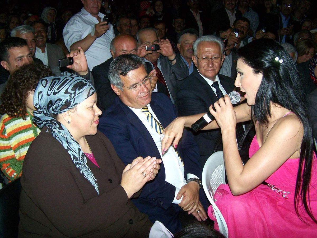Ankara'lı Ayşe Korkuteli'yi Büyüledi
