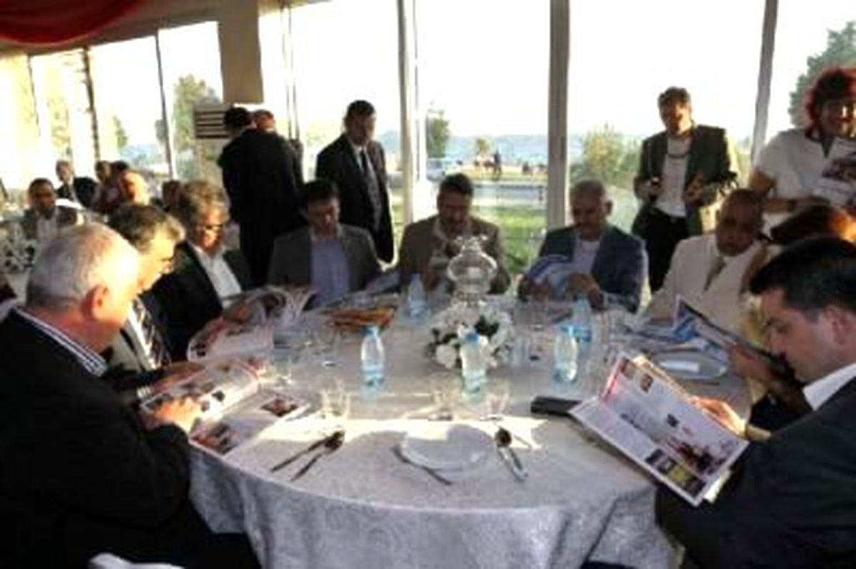 Bakan Yıldırım: İzmir'in Kalesi İzmir'e Hizmet Edenlerdir (3)